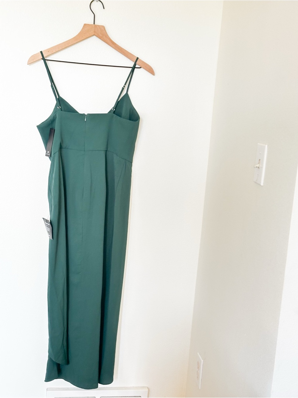 NWT Lulus Elegant Forest Green Formsl Spaghetti Strap Dress - Picture 2 of 4